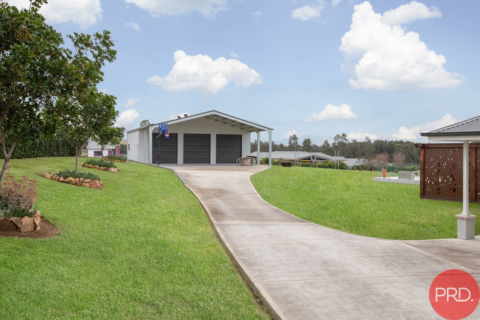 8 Lomandra Place WINDELLA 35