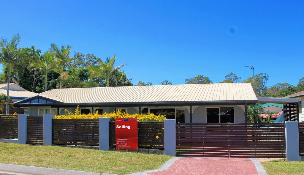 8 Lomandra Street BOYNE ISLAND 1