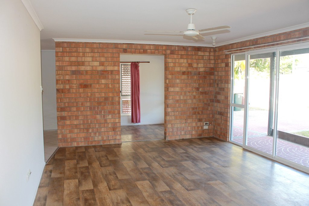 8 Lomandra Street BOYNE ISLAND 4