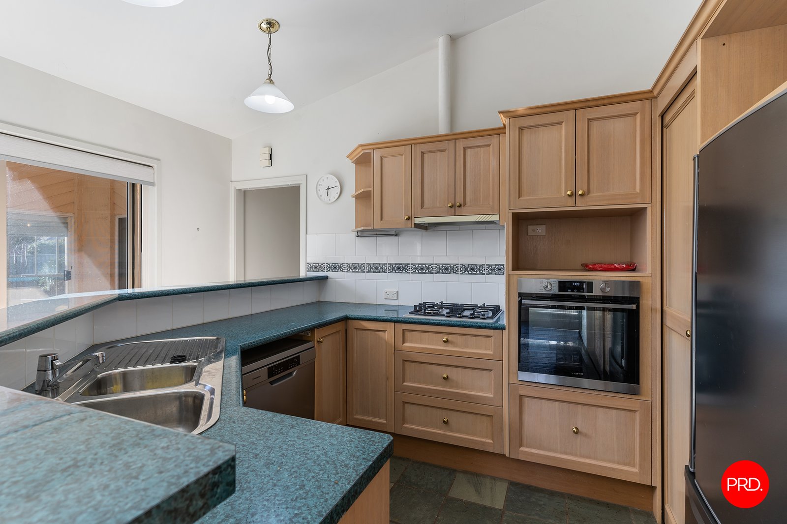 8 Lona Close SPRING GULLY 6