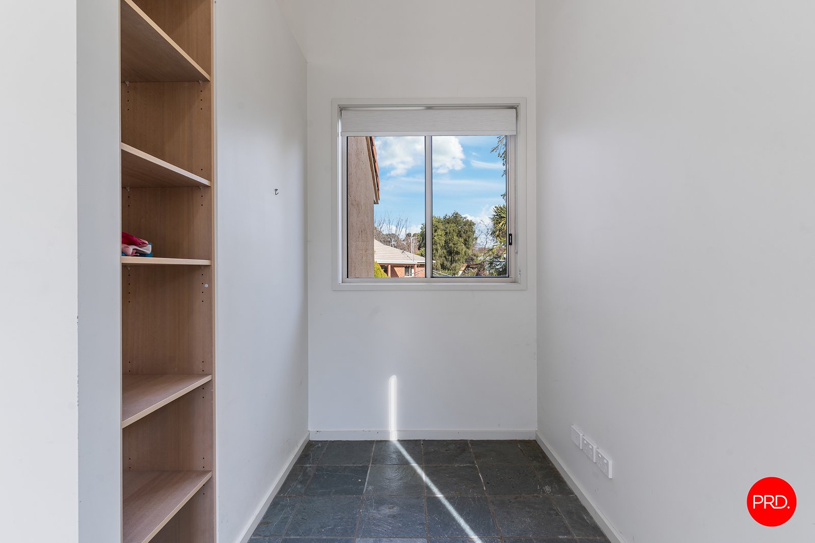 8 Lona Close SPRING GULLY 15