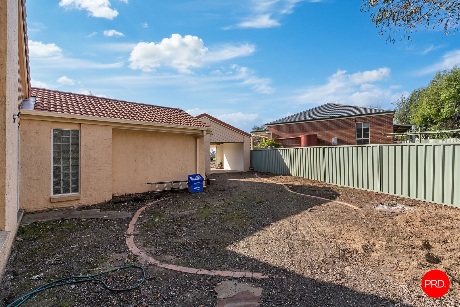 8 Lona Close SPRING GULLY 19