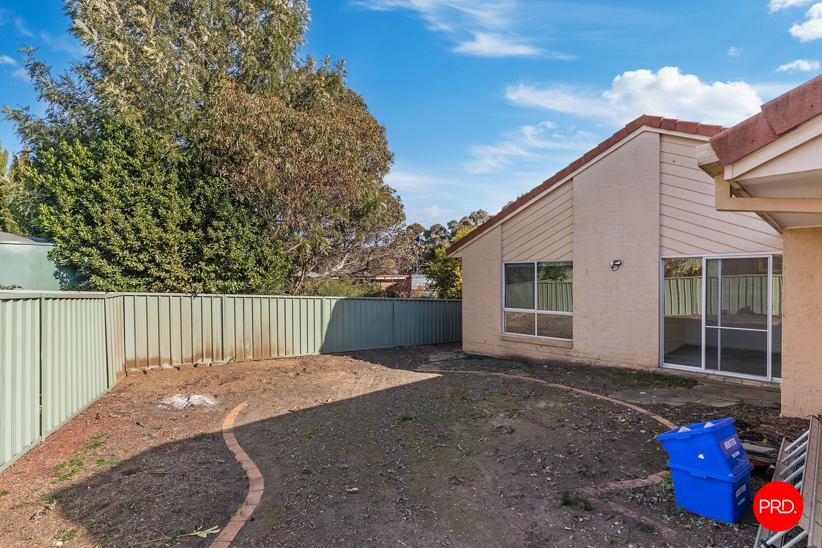 8 Lona Close SPRING GULLY 21