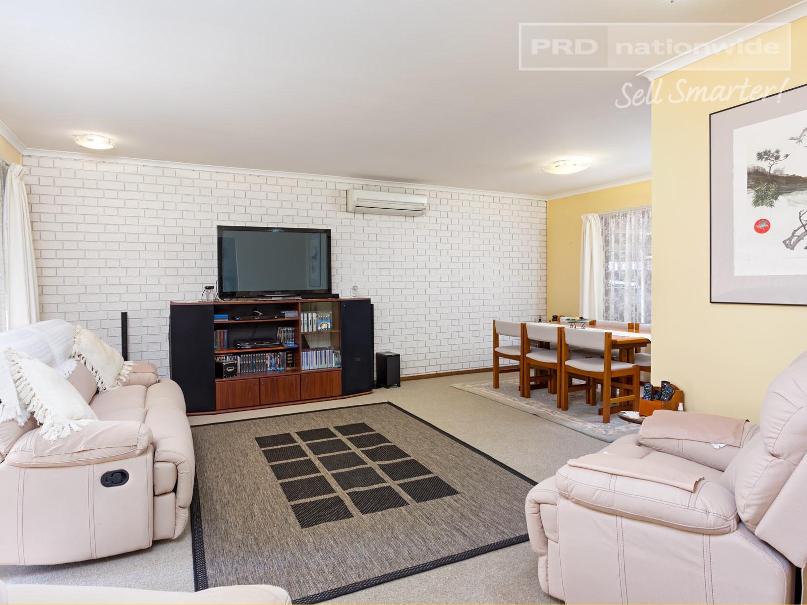 8 Lonergan Place WAGGA WAGGA 2