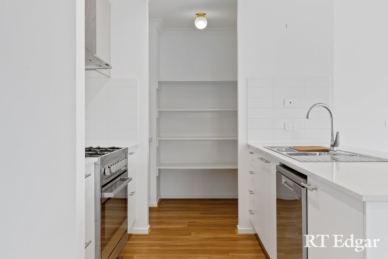 Real Estate and Property in 8 Long Court, Woodend, VIC