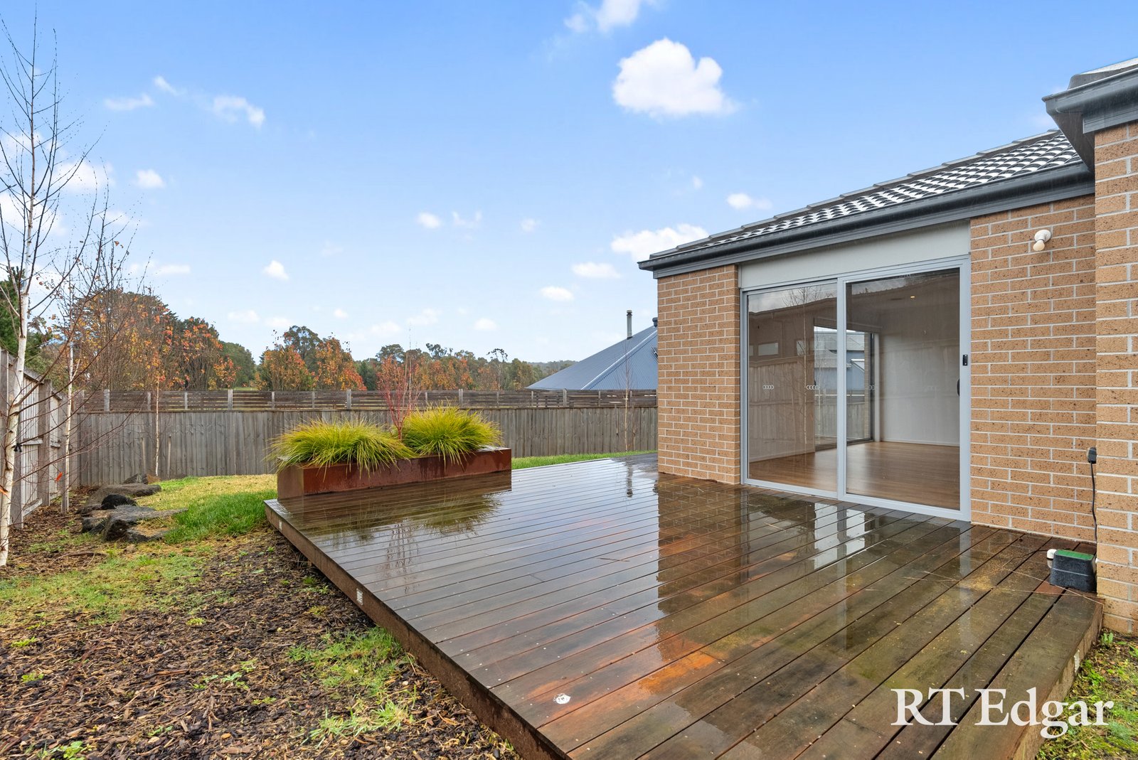 Real Estate and Property in 8 Long Court, Woodend, VIC
