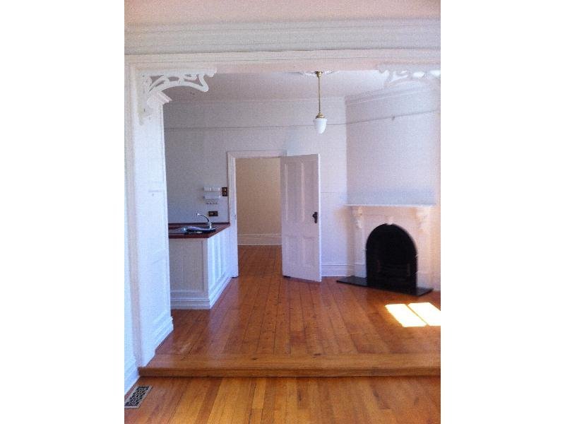 Gallery: 8 Longmore Street