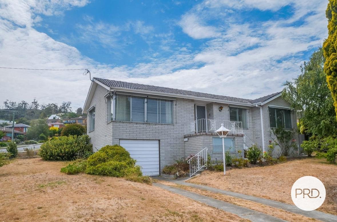 8 Lorne Crescent HOWRAH 2