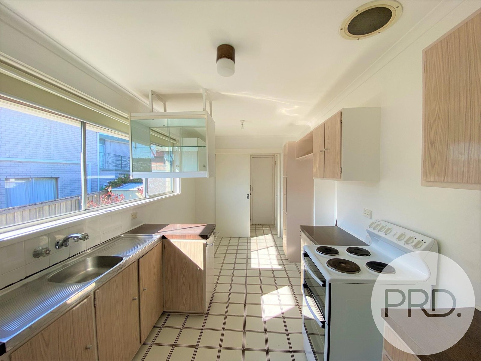 8 Lorne Crescent HOWRAH 3