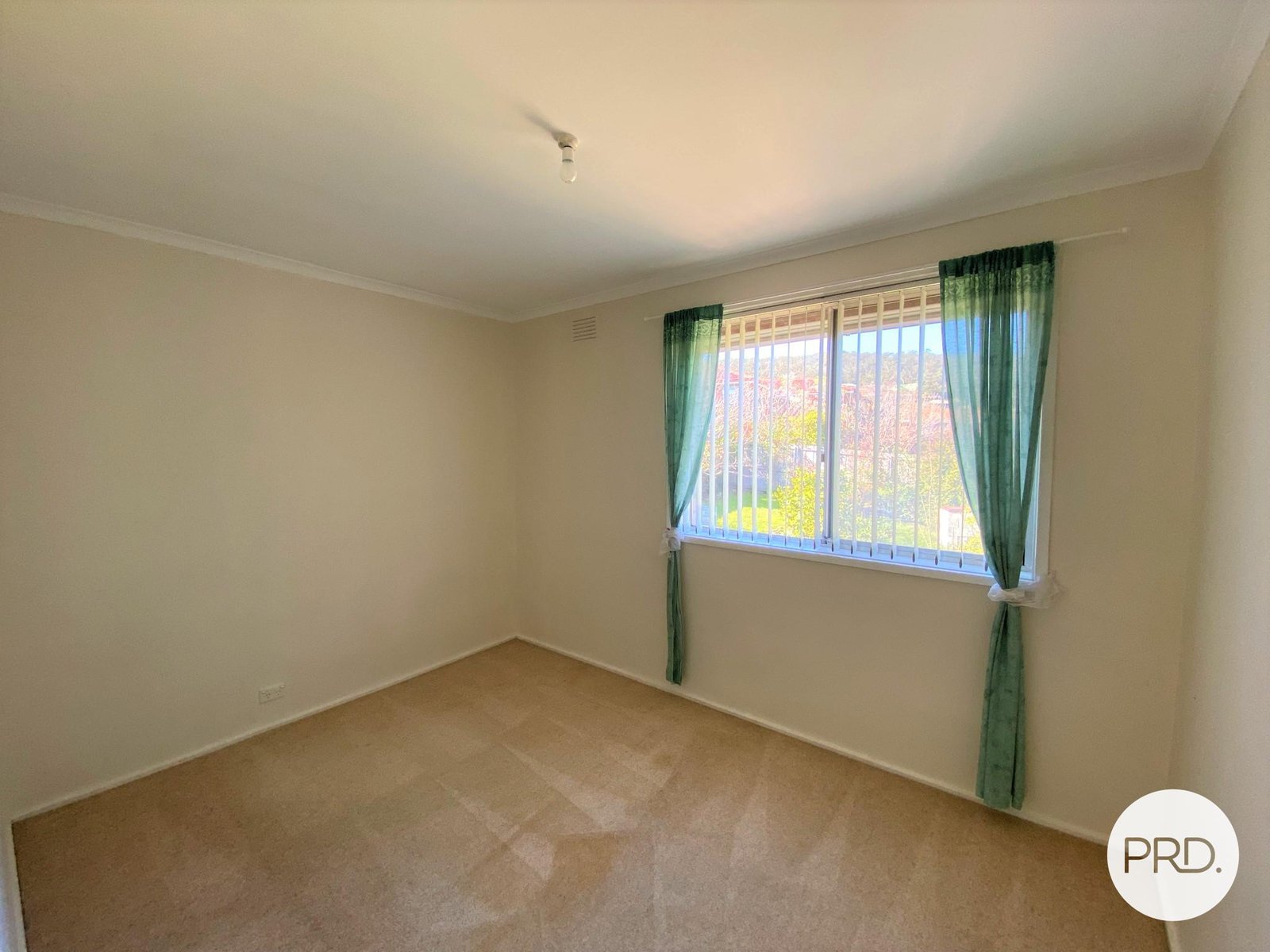 8 Lorne Crescent HOWRAH 8