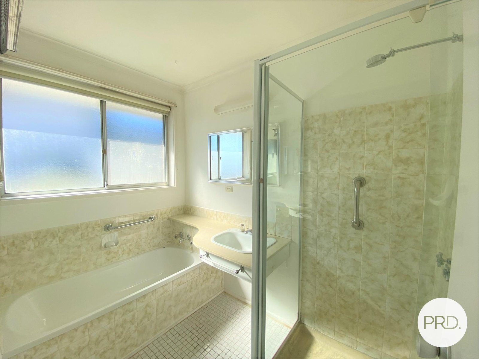 8 Lorne Crescent HOWRAH 9