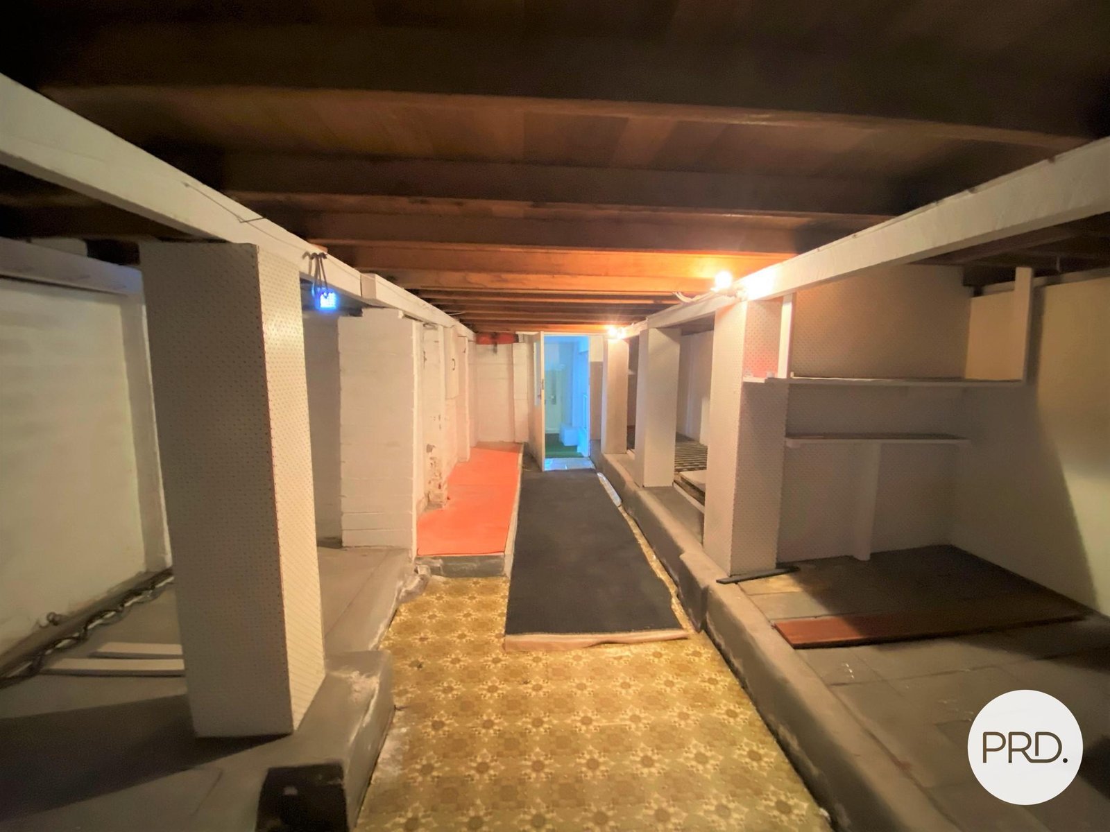 8 Lorne Crescent HOWRAH 12