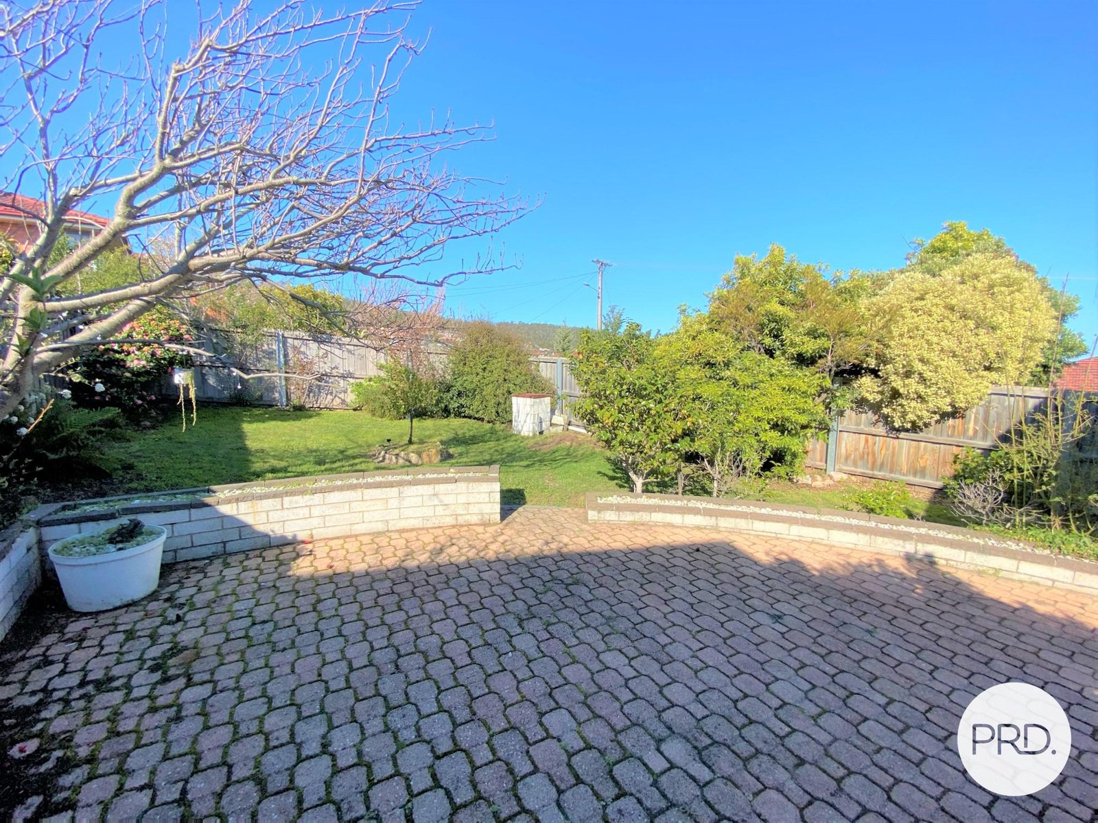 8 Lorne Crescent HOWRAH 14