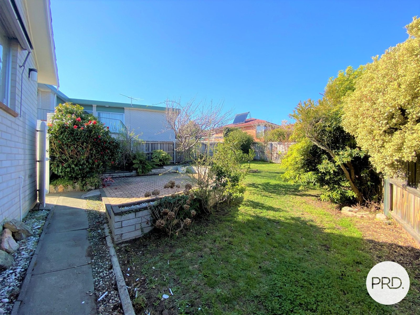 8 Lorne Crescent HOWRAH 16