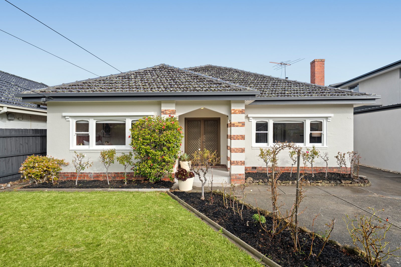 Gallery: 8 Ludstone Street