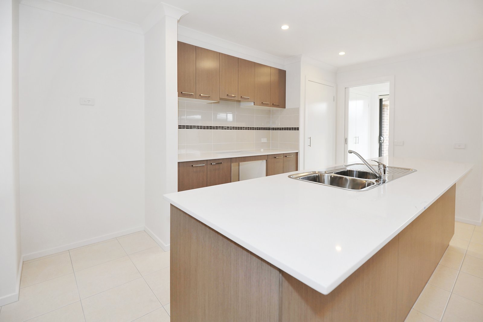 Gallery: 8 Lumsden Way