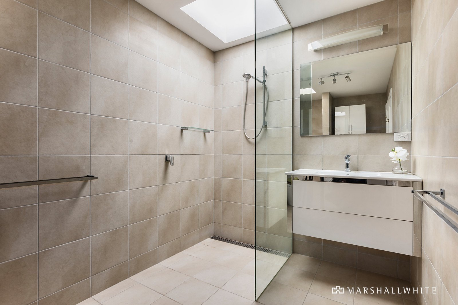 8 Lyell Street, South Melbourne, VIC