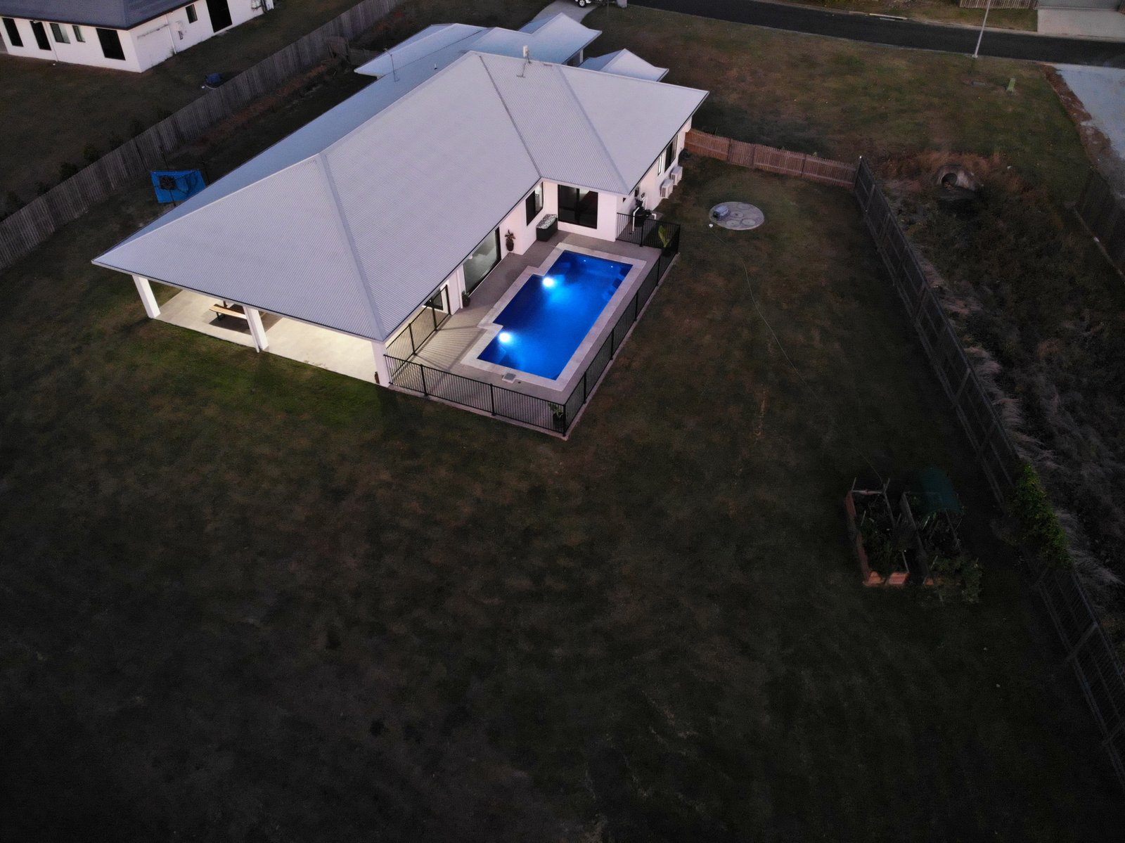 8 Lyndon Court CANNON VALLEY 20