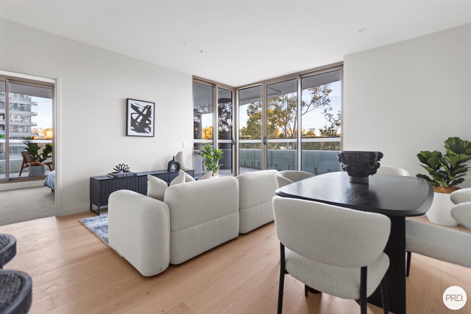 8 Maitland Place NORWEST 13