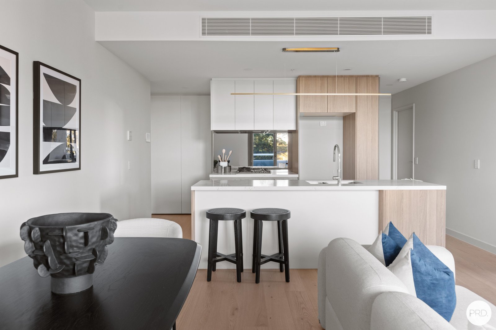 8 Maitland Place NORWEST 14