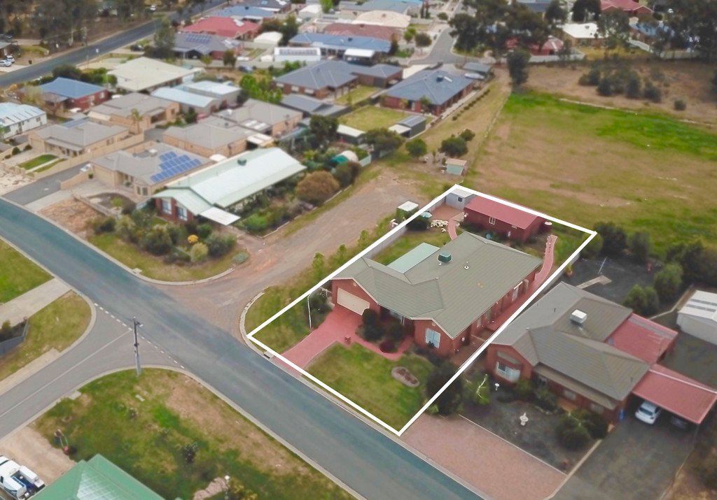 8 Majors Road EAGLEHAWK 11