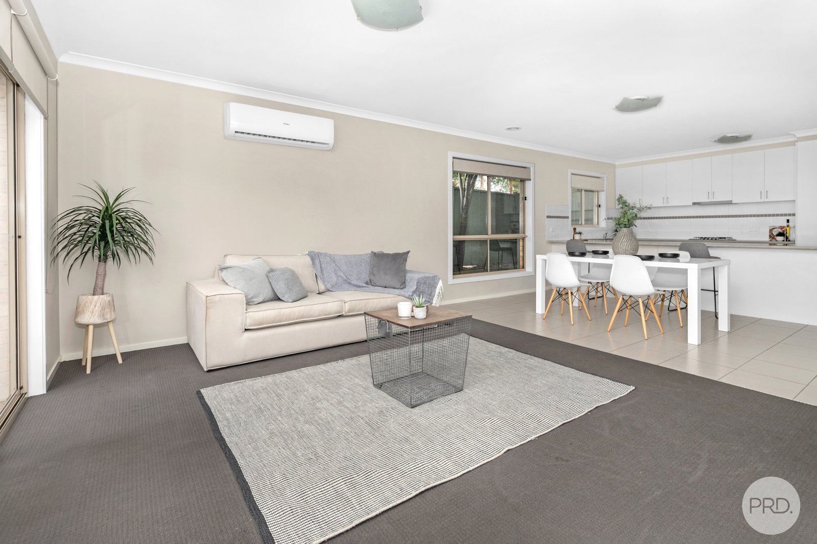 8 Malcolm Court BROWN HILL 7