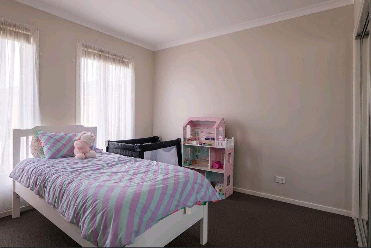 Gallery: 8 Malcolm Court