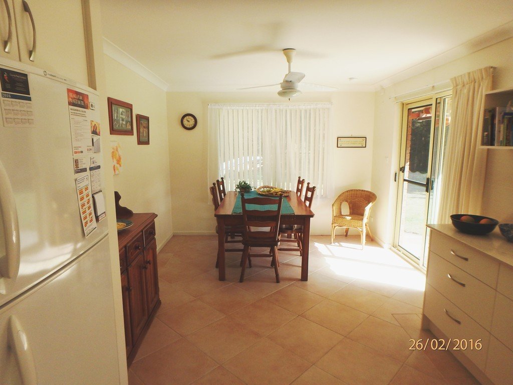 8 Mangrove Close LAKEWOOD 3