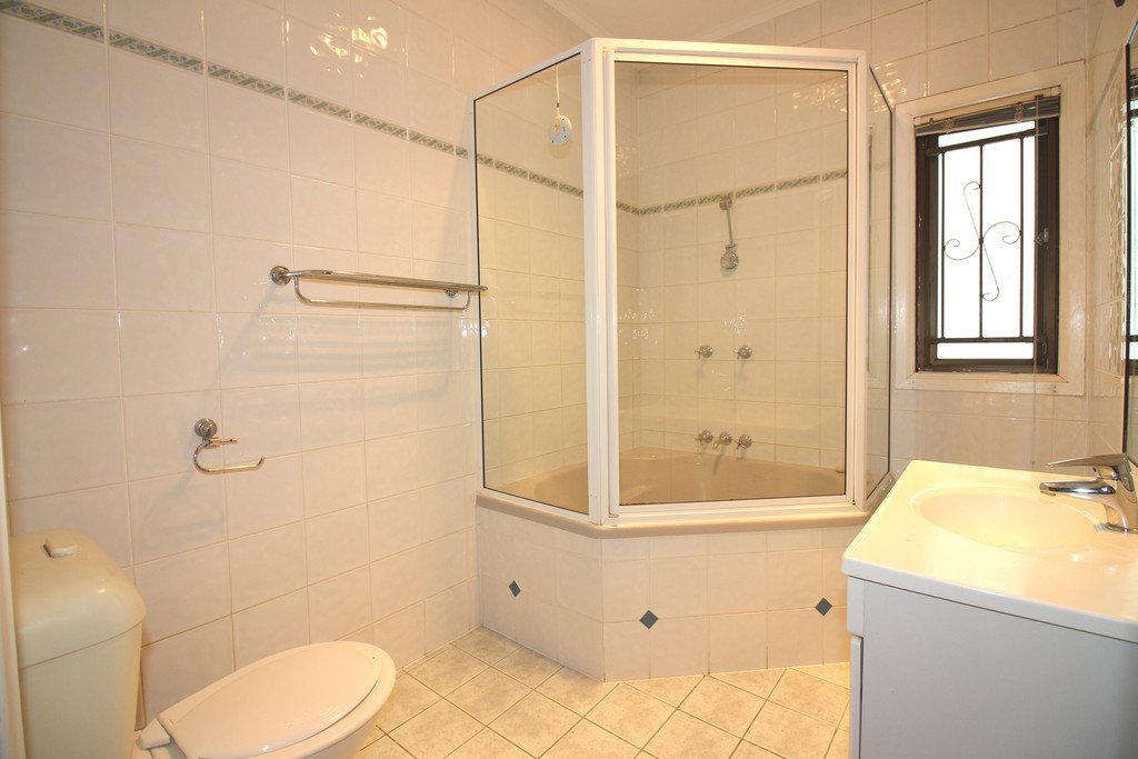 8 Mann Avenue NORTHGATE 5