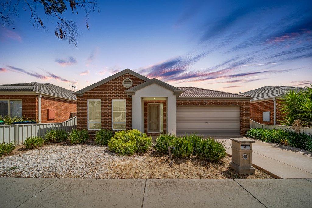 8 Manna Gum Drive EPSOM 1