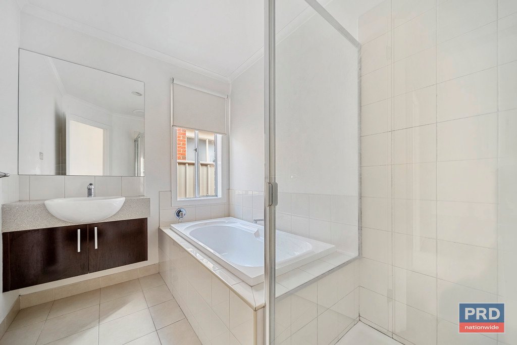 8 Manna Gum Drive EPSOM 9