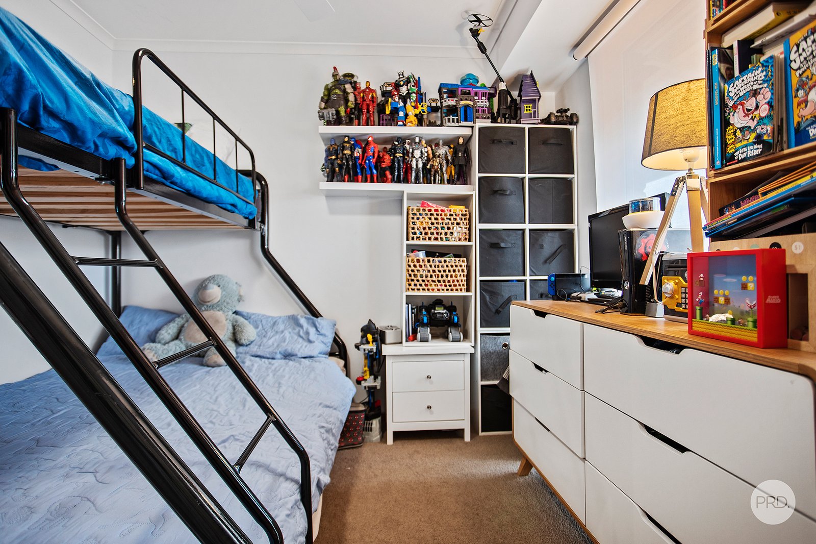 8 Manooka Court CALIFORNIA GULLY 8