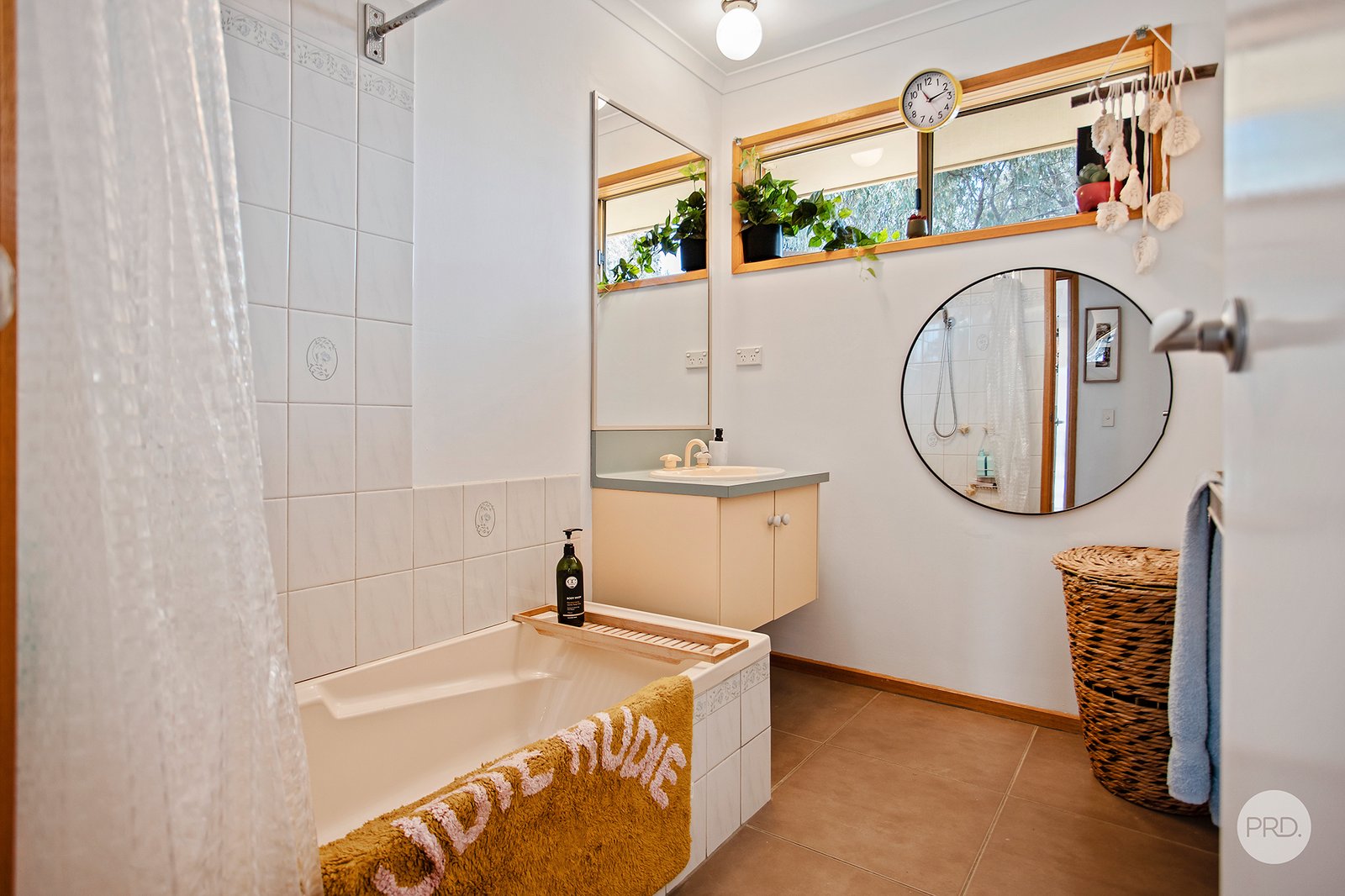 8 Manooka Court CALIFORNIA GULLY 10