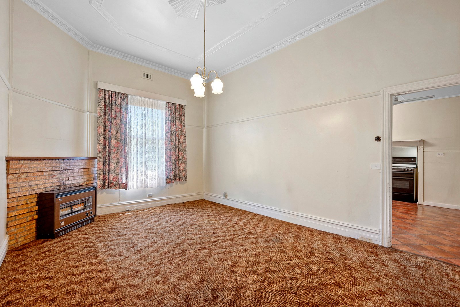 Gallery: 8 Maple Street