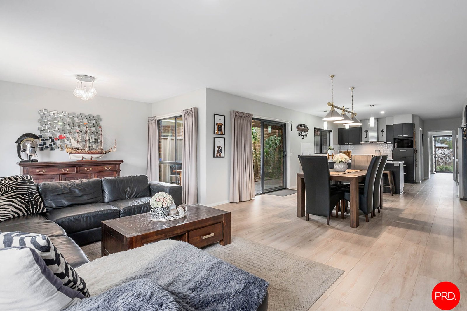 8 Maplewood Court WHITE HILLS 4