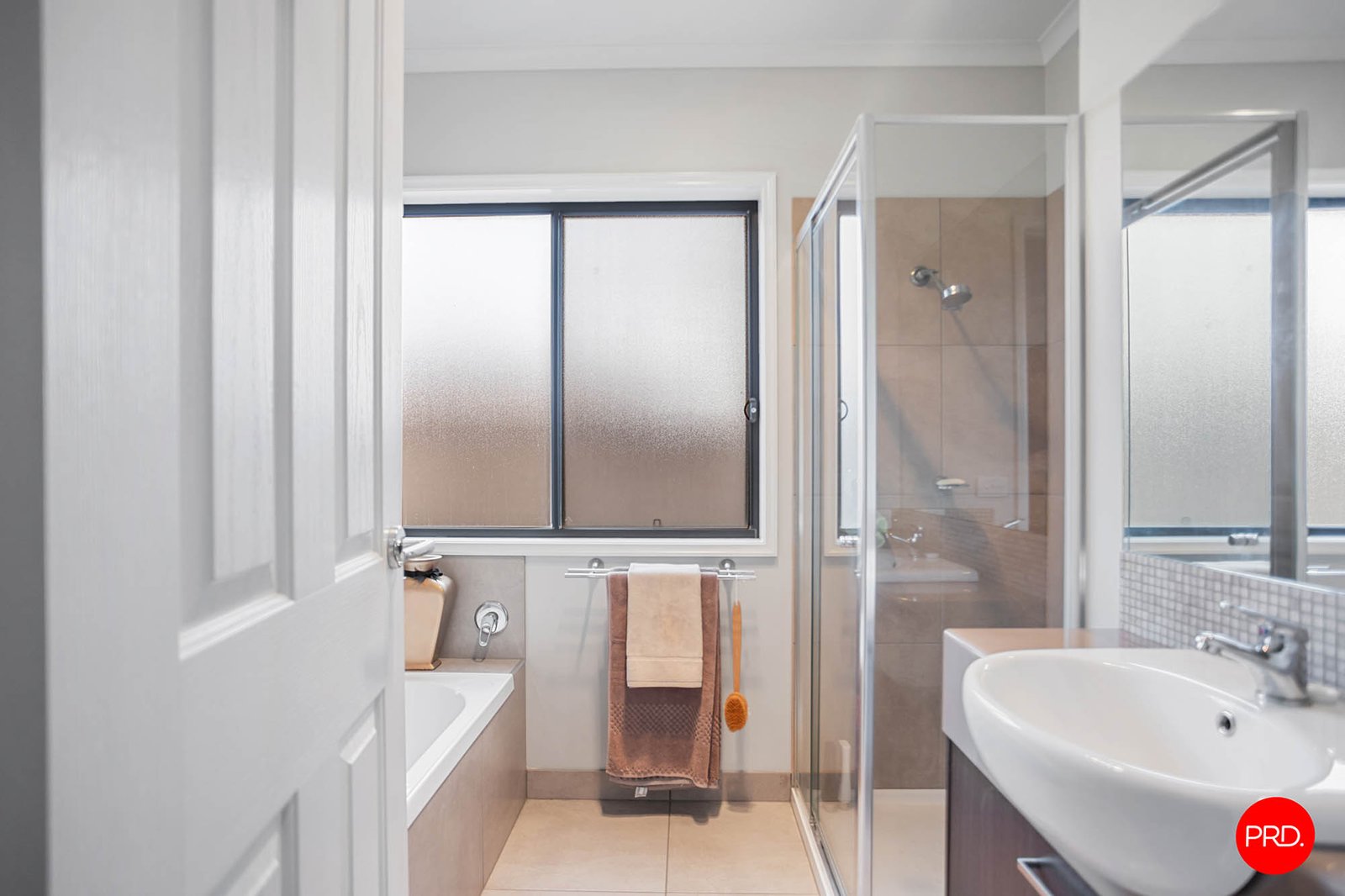 8 Maplewood Court WHITE HILLS 11