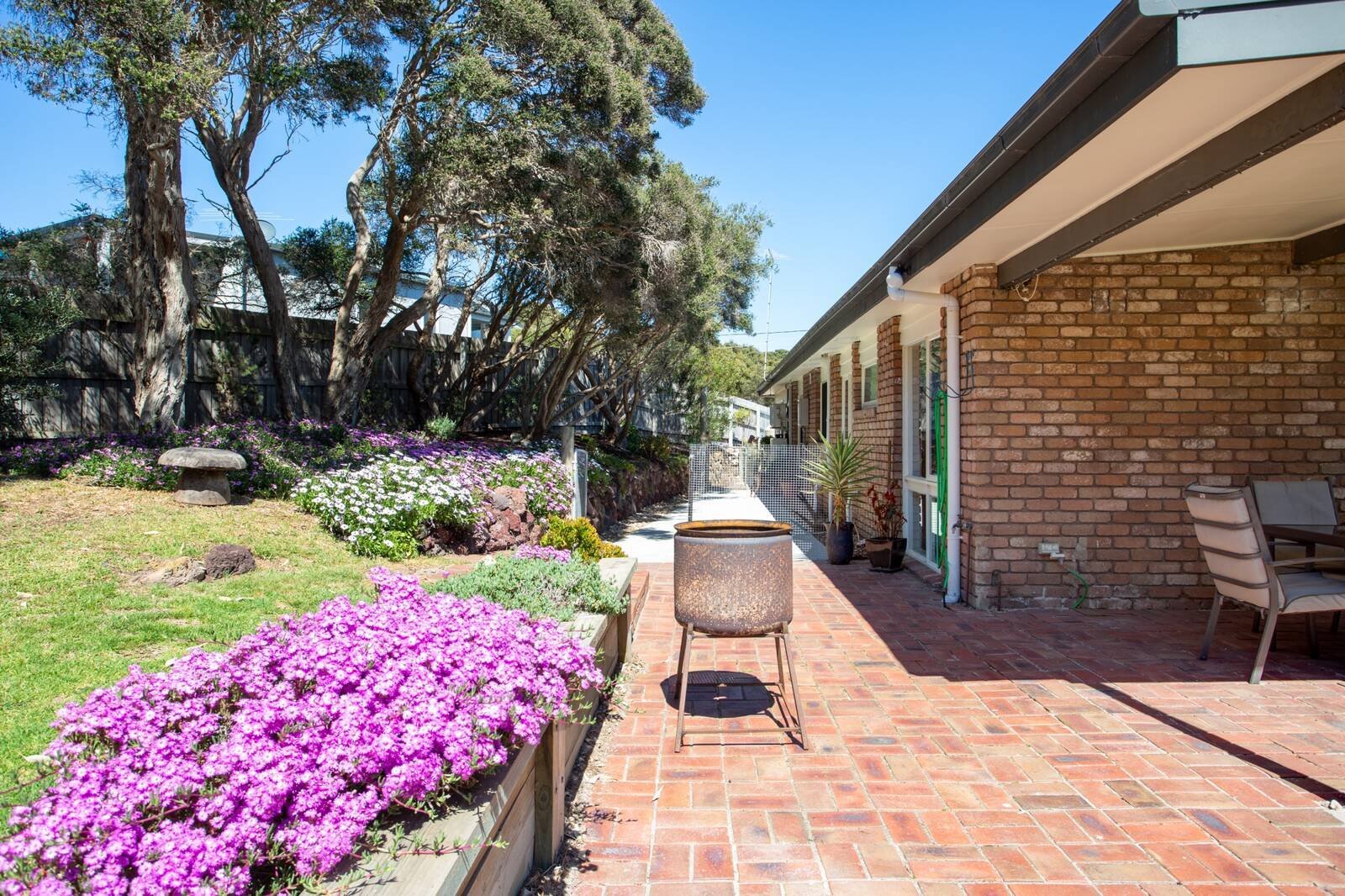 Real Estate and Property in 8 Marianne Avenue, Rye, VIC