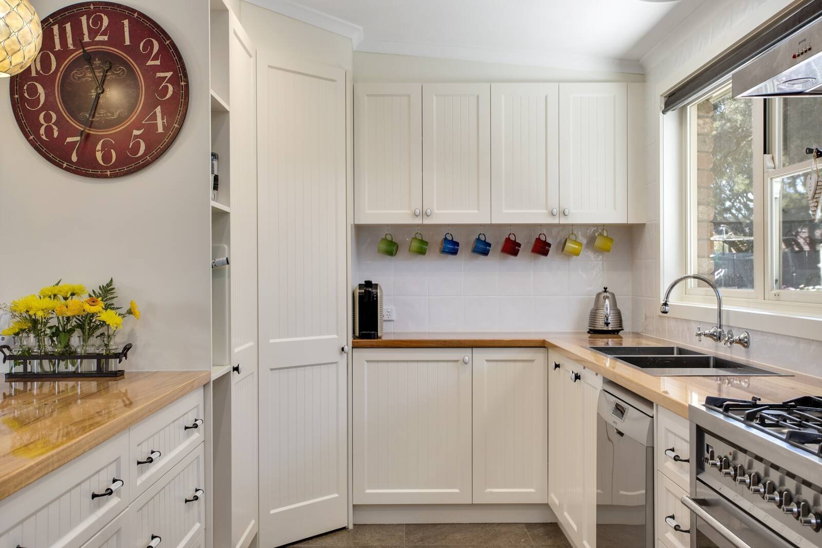 Real Estate and Property in 8 Marianne Avenue, Rye, VIC