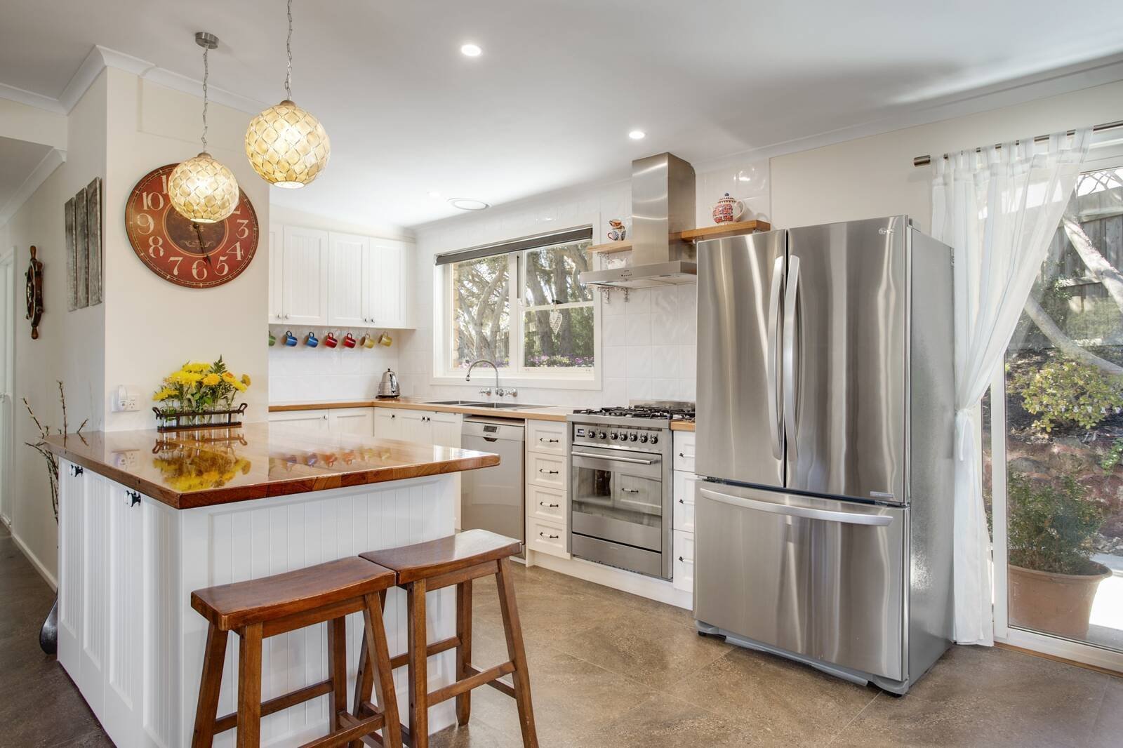 Real Estate and Property in 8 Marianne Avenue, Rye, VIC