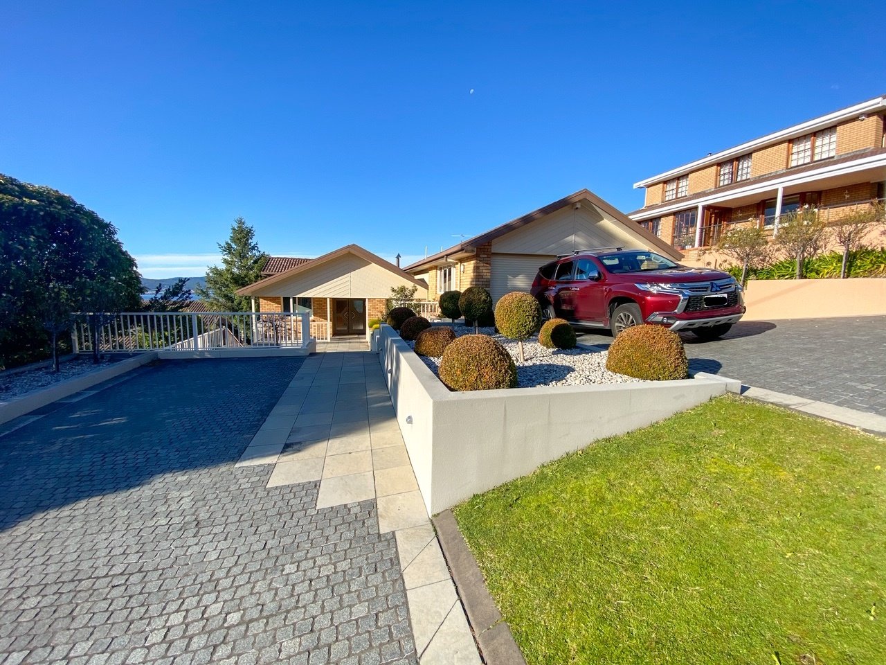 8 Marlborough Street SANDY BAY 2