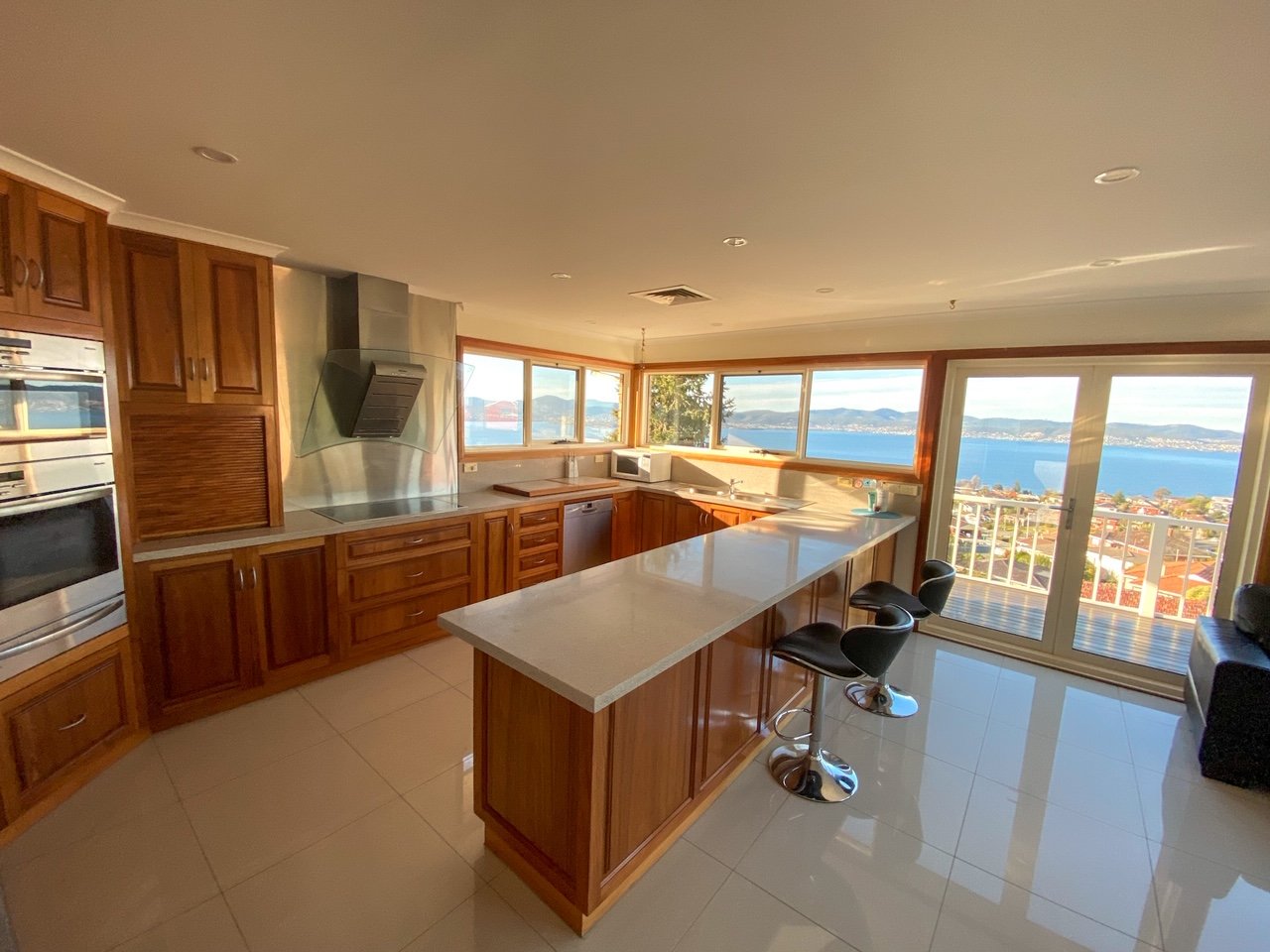 8 Marlborough Street SANDY BAY 6