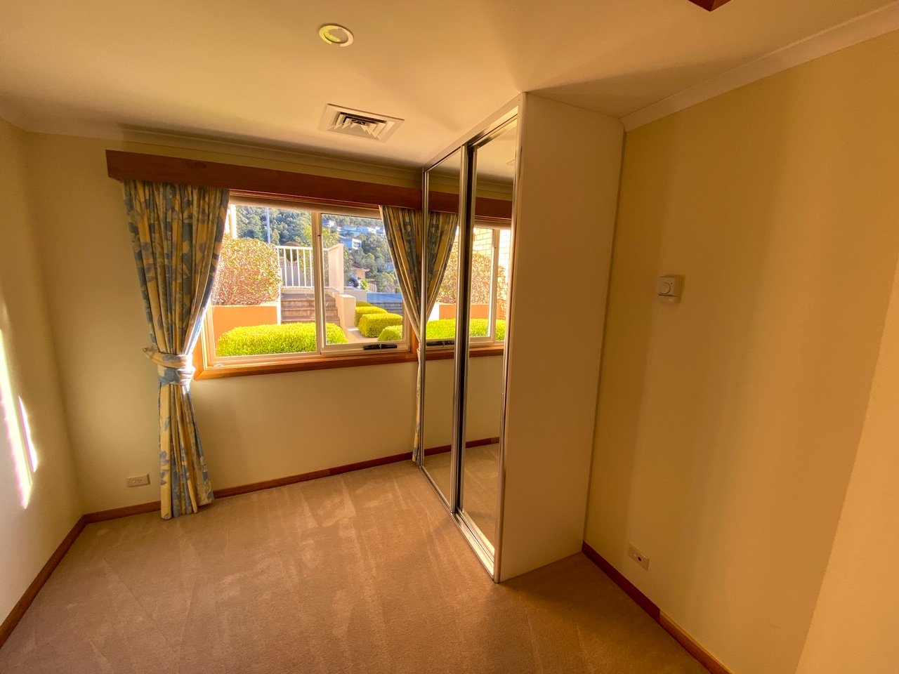 8 Marlborough Street SANDY BAY 16