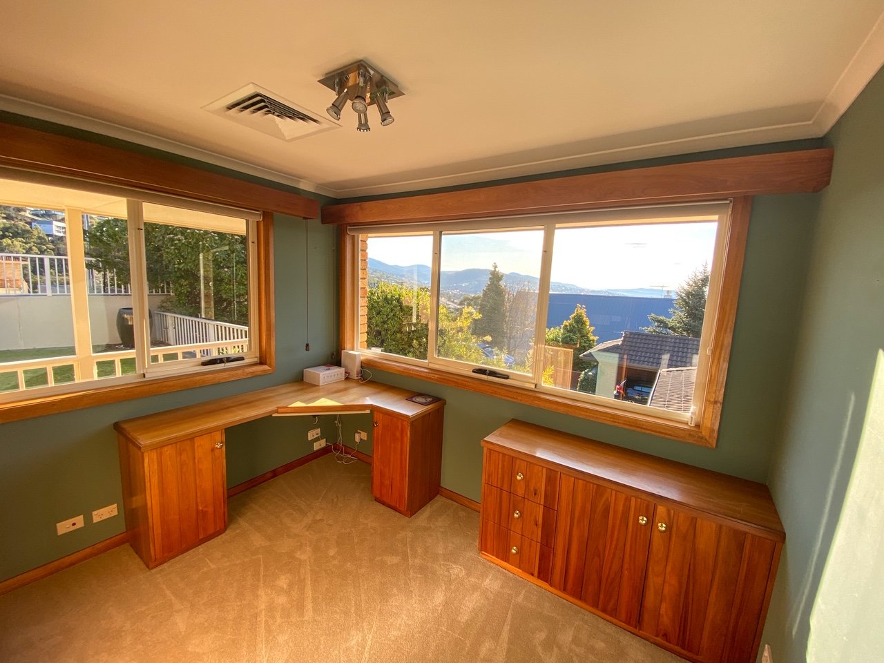 8 Marlborough Street SANDY BAY 18