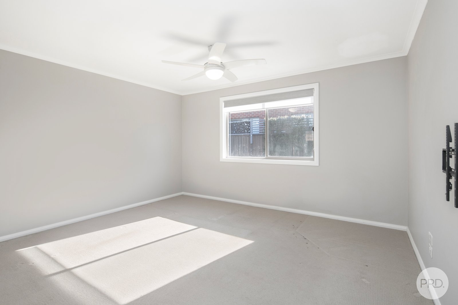 8 Marxsen Parade LUCAS 7