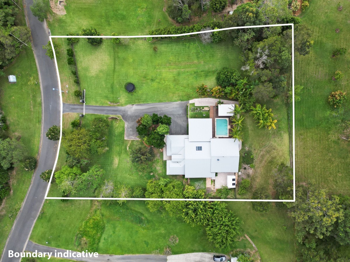 8 Mary Bale Drive Tallebudgera 32