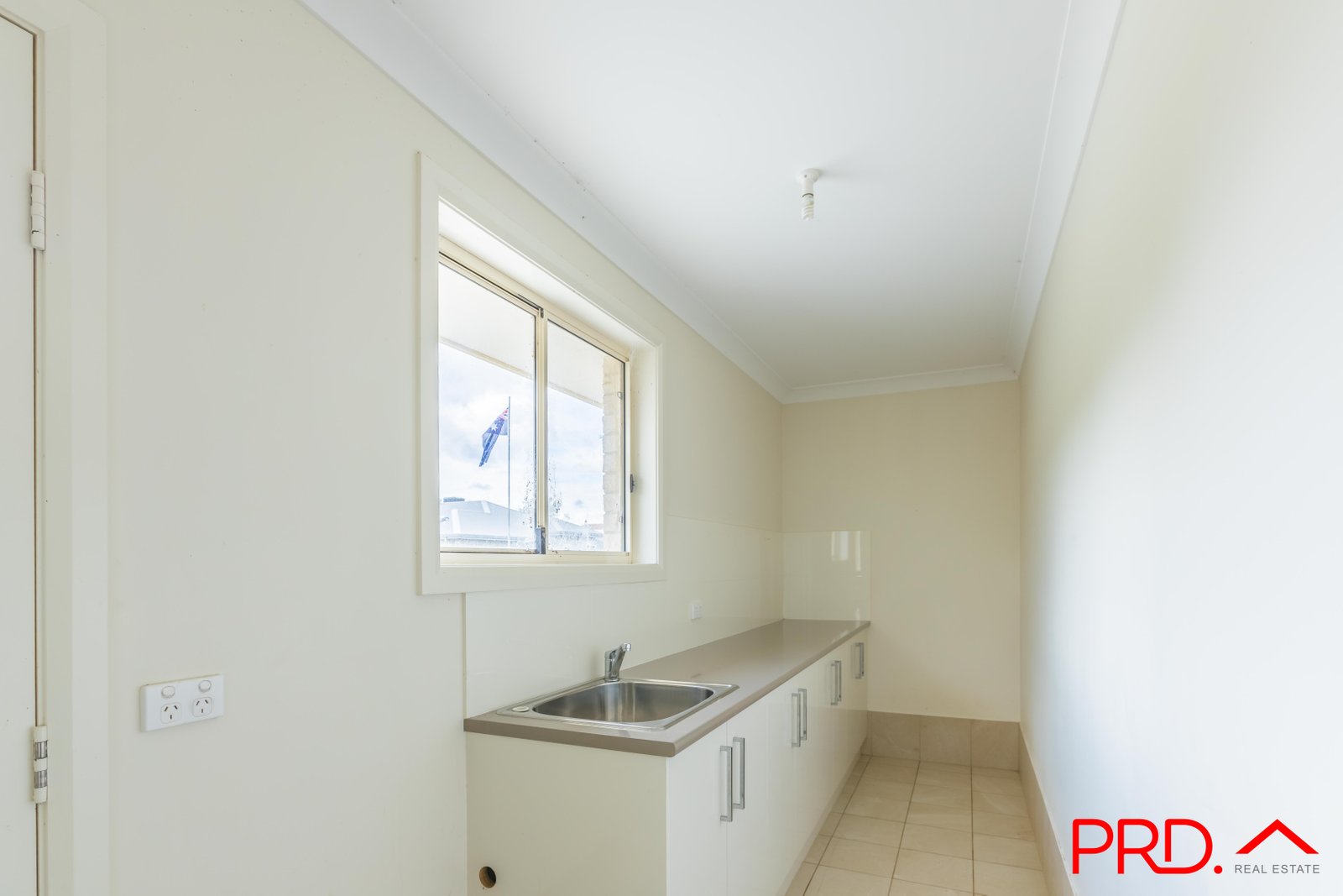 8 Maunder Street MOONBI 15