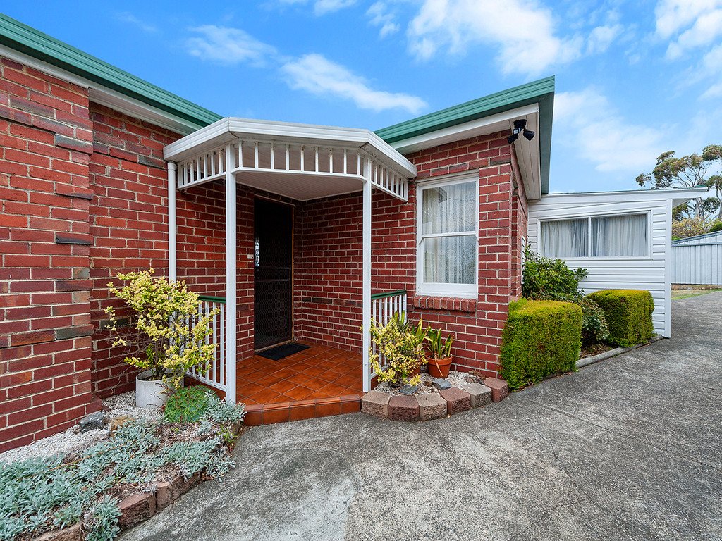 8 Mavis Court GLENORCHY 2