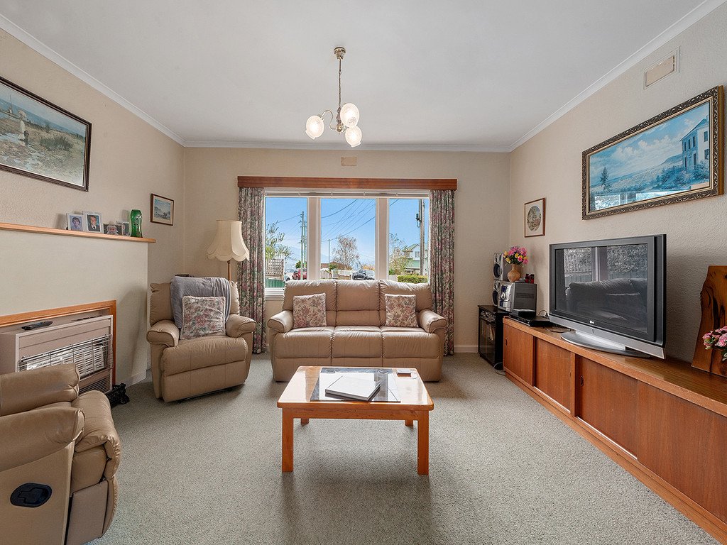 8 Mavis Court GLENORCHY 6