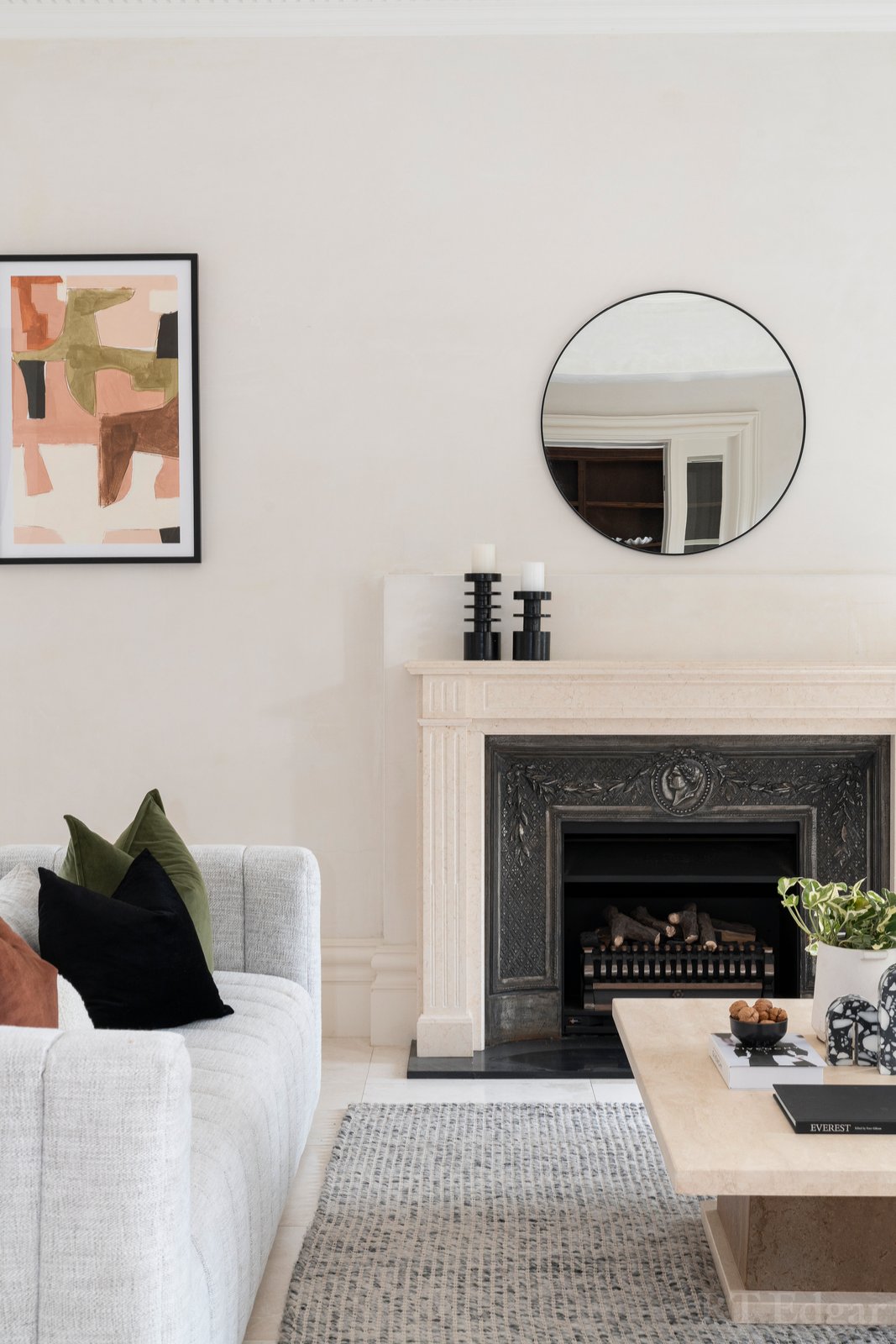 Real Estate and Property in 8 Maxwell Court, Toorak, VIC