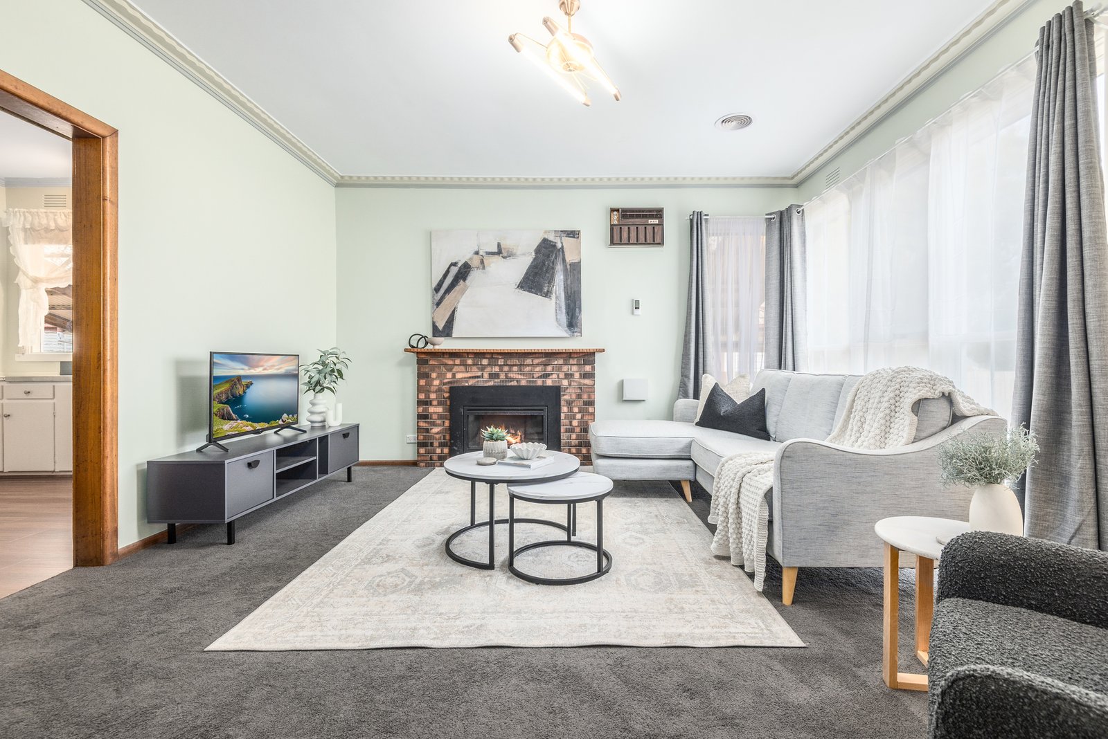 Gallery: 8 May Street